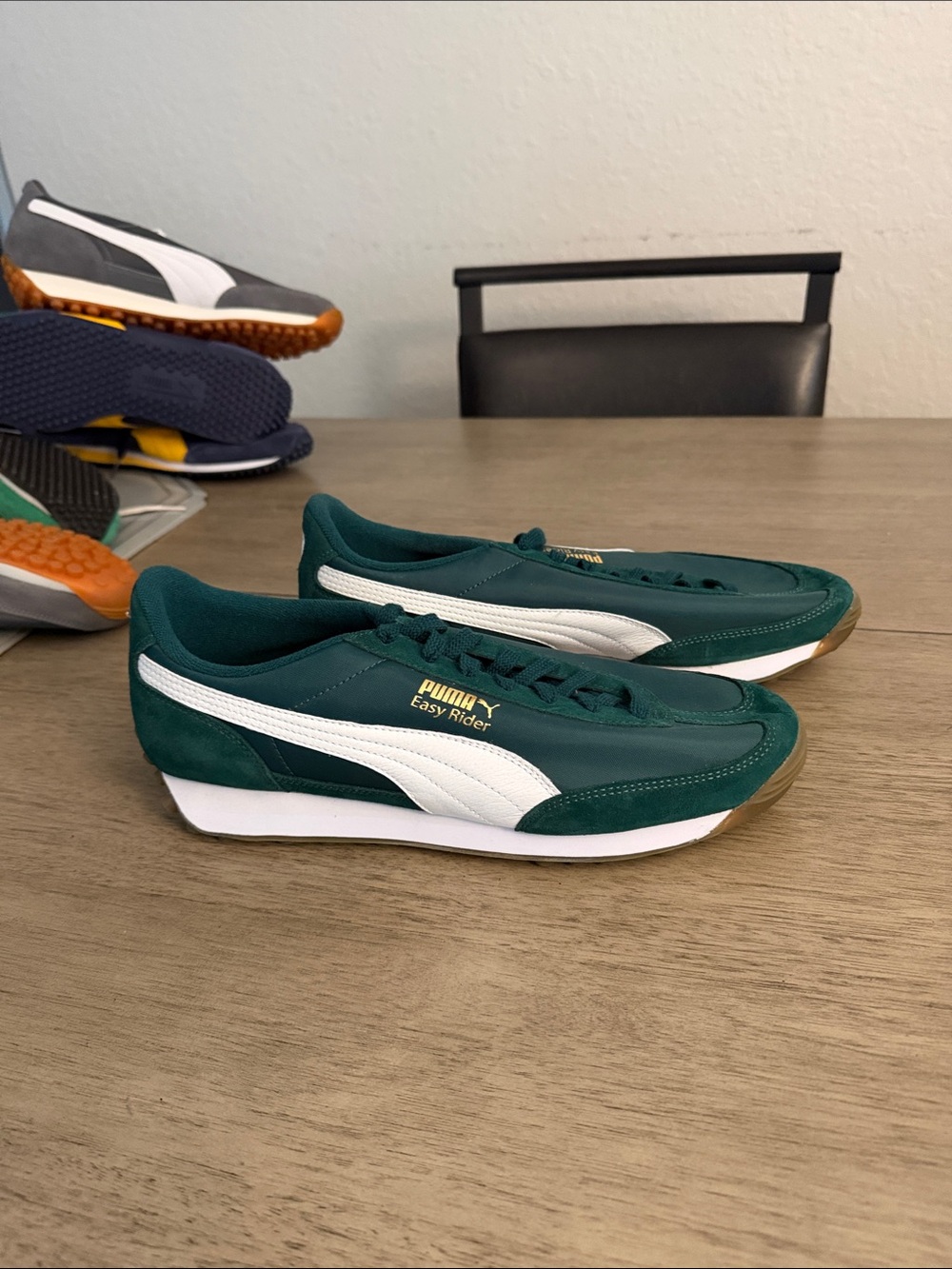 PUMA Easy Rider Men's Teal Green & White Retro Sneakers